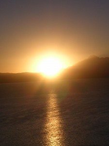 Comment interpréter un tirage de Tarot : méthodes et posture interprétative 4 cartes du tarot