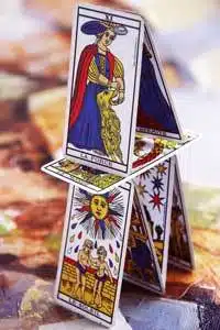 Dossier Interpréter les cartes du Tarot : Faut-il un don ? 1 interpréter les cartes